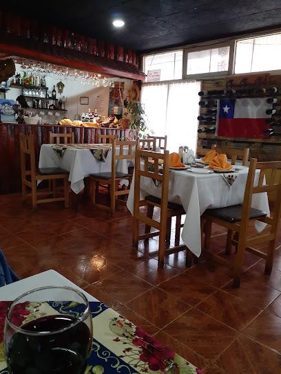 Demostración de cocinería ficticia: comedor tradicional y sencillo
